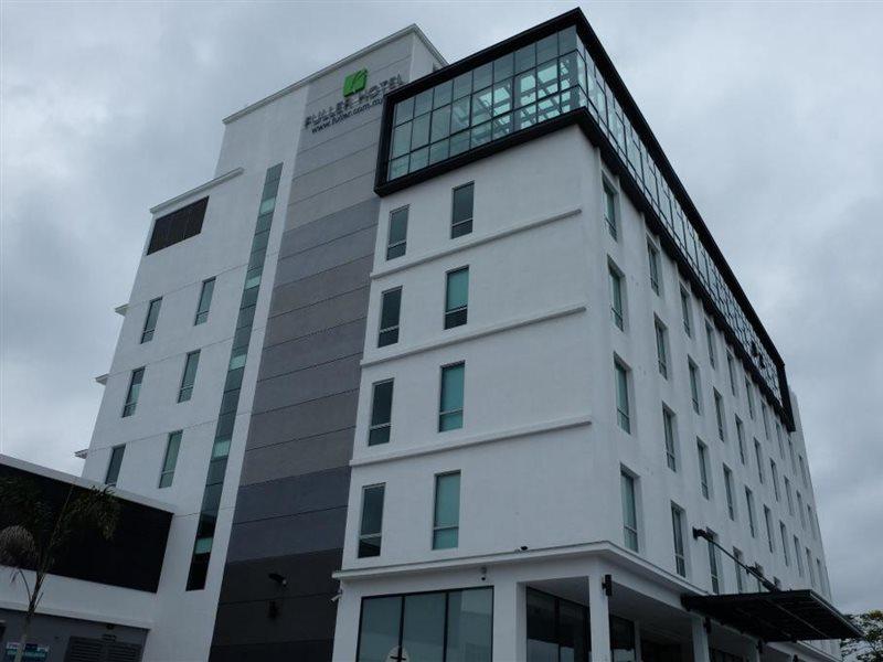 Fuller Hotel Kulim Exterior foto